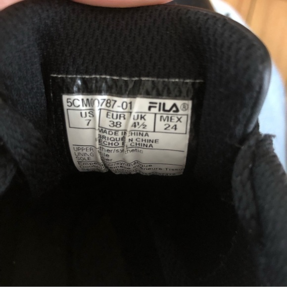 VINTAGE Fila Faux Leather Black Low Top Sneakers Size 7 - Picture 9 of 10
